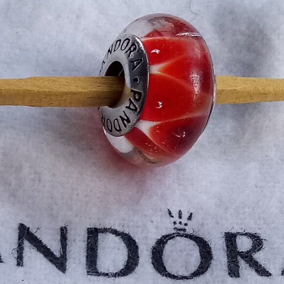 Pandora Murano bead Retired Sterling Silver red  Looking Glass Murano - Picture 1 of 5